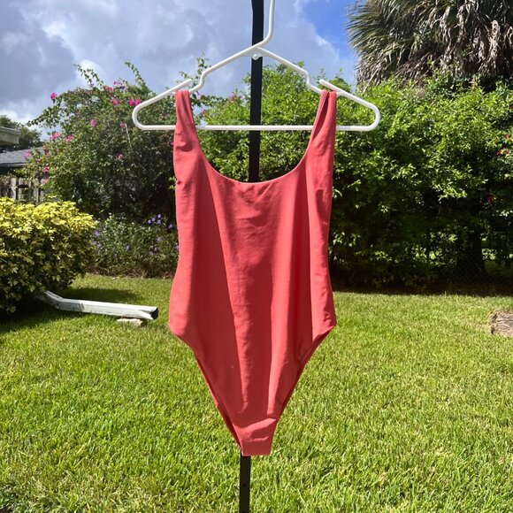 Aerie Super Scoop One Piece Nylon Swimsuit in Coral Size M - Picture 2 of 11